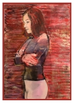 Jonge vrouw in rood licht