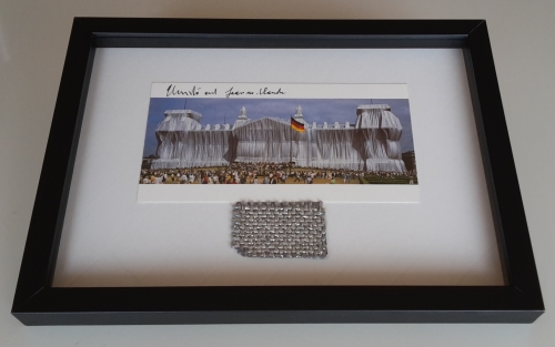 Christo Javacheff - Wrapped Reichstag - art card XXL  hand signed  incl. large piece of fabric