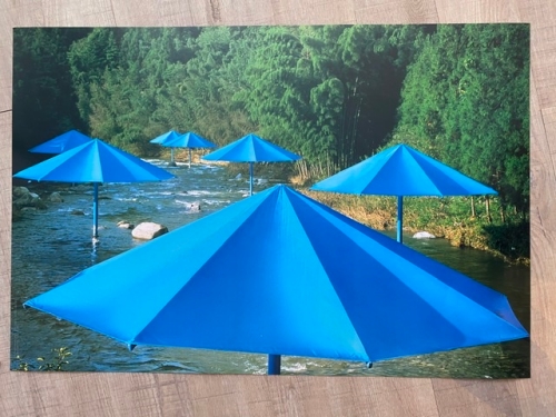 Christo Javacheff - The umbrellas, Japan site