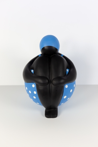 Gertruud Hartog - Sitting Big Lady (Blue)